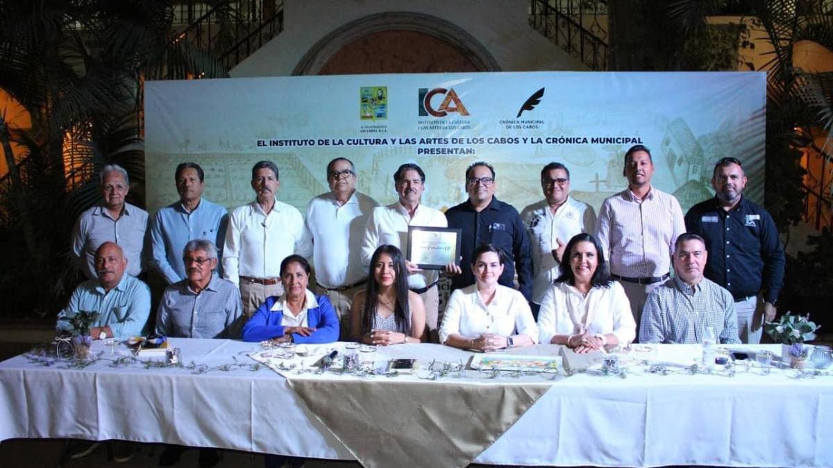 Recibe Grupo Raíces reconocimiento en celebración por el 294 aniversario de la fundación de SJC